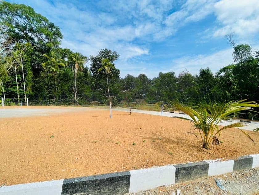 Kalagedihena | පදිංචියට සුදුසු වටිනා ඉඩමක්