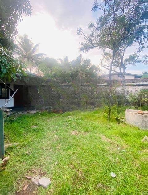 Moratuwa Lakshapthiya 22 Perches Land With House For sale