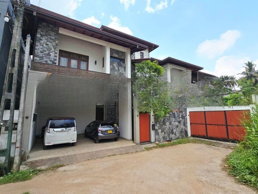 Architecture Designed Modern 3 Storey House for Sale in Thalawathugoda