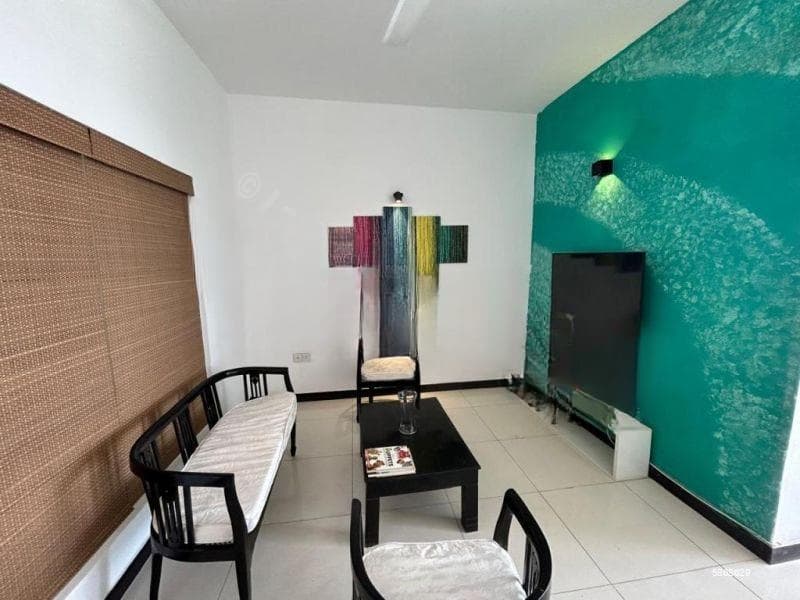 Ocean legends/short term only/furnished/01bed/for rent in Dehiwala.