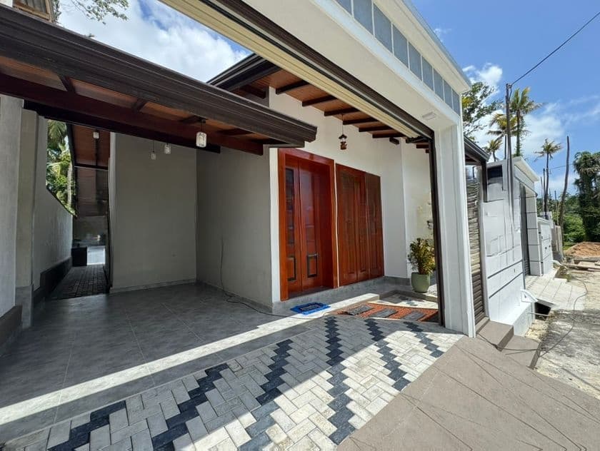 Luxury Brand New House for Sale in Piliyandala