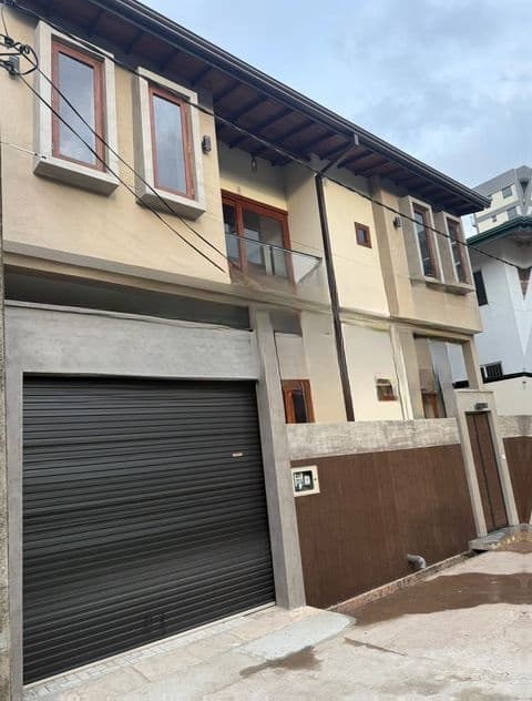 Brand New House for Sale in Thalawathugoda