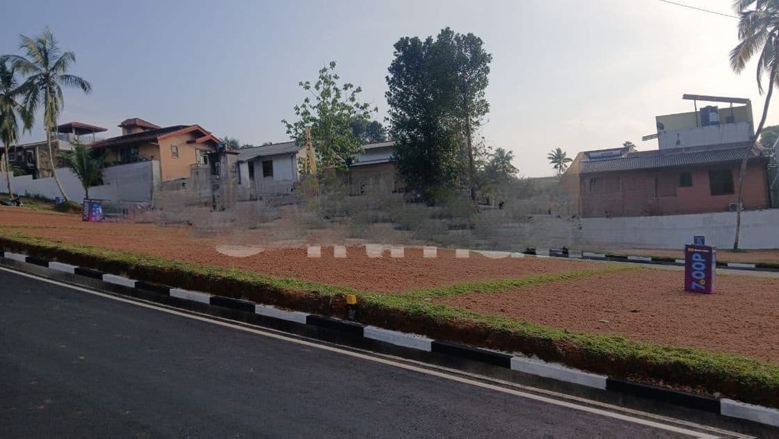 Kadawatha, Kirillawala Land for Sale