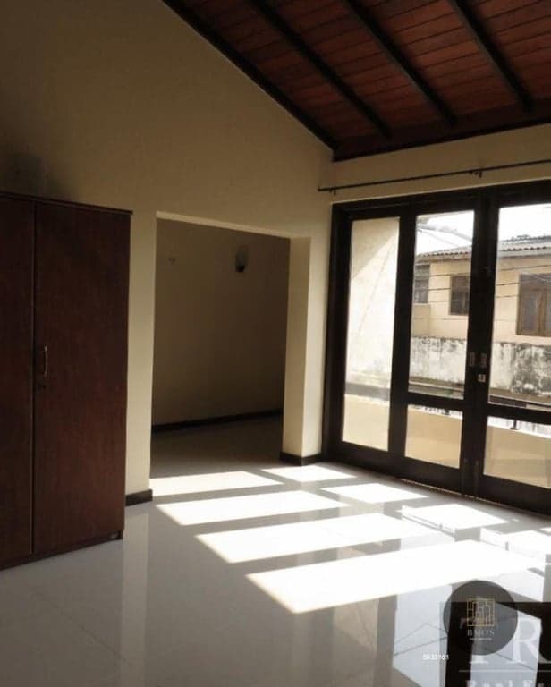House for sale in Nawala