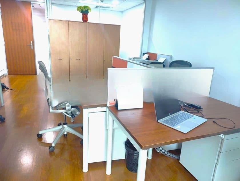 Office space for rent in Colombo 1 World Trade Center ( p-150)