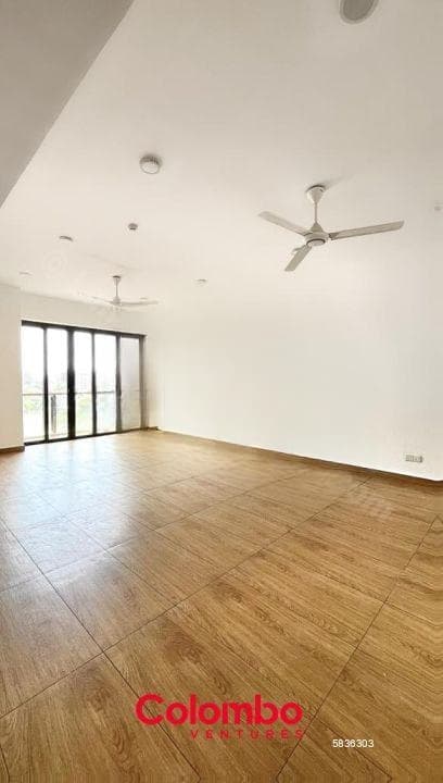 PARK HEIGHTS – 3 Room Mid Floor Modern 1750sqft Spacious Apartment for SALE – (AS-327)