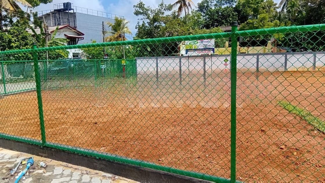 පැලවත්තේන් අගනා බිම් කොටසක්