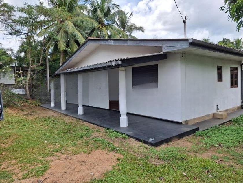 Valuable Single Story House for Sale Gonapola