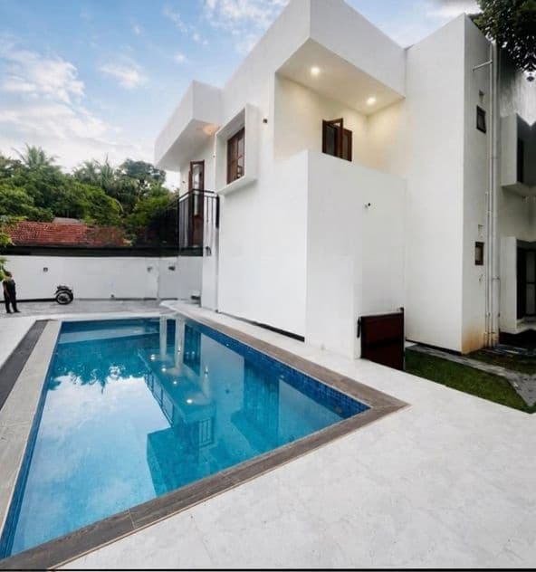 Two Storey House with Pool for Sale in Kiribathgoda
