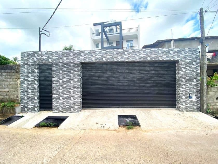 Commercial Building for Rent – Koswatta