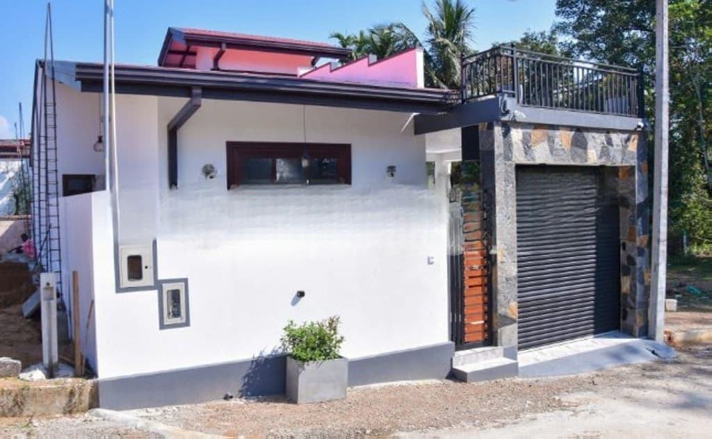 Brand New House for Sale in Athurugiriya