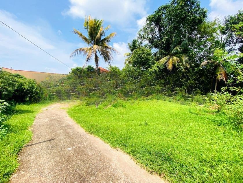 60P Land for Sale at Jubilee Post Nugegoda