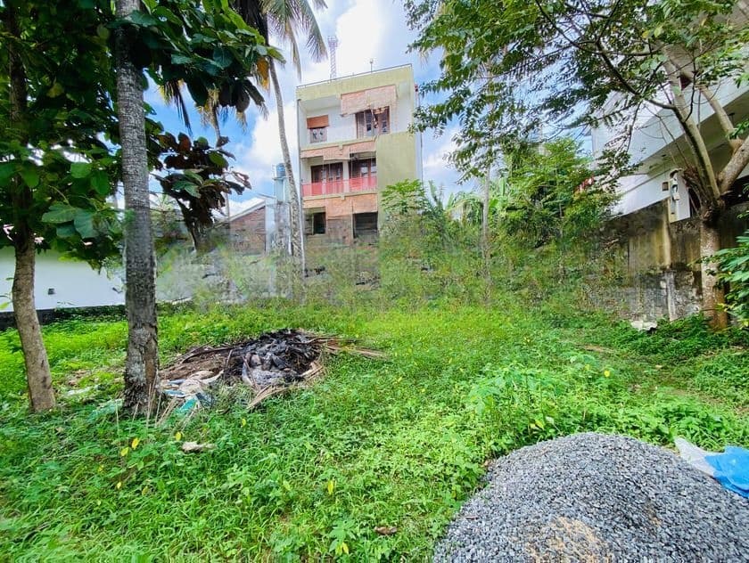14P Superb Land Close to Main Road & Malabe Town