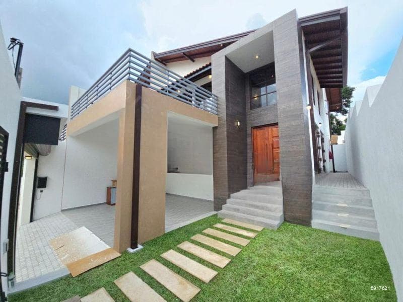 3 Bedroom House for Sale in Koswatta Battaramulla, S1941