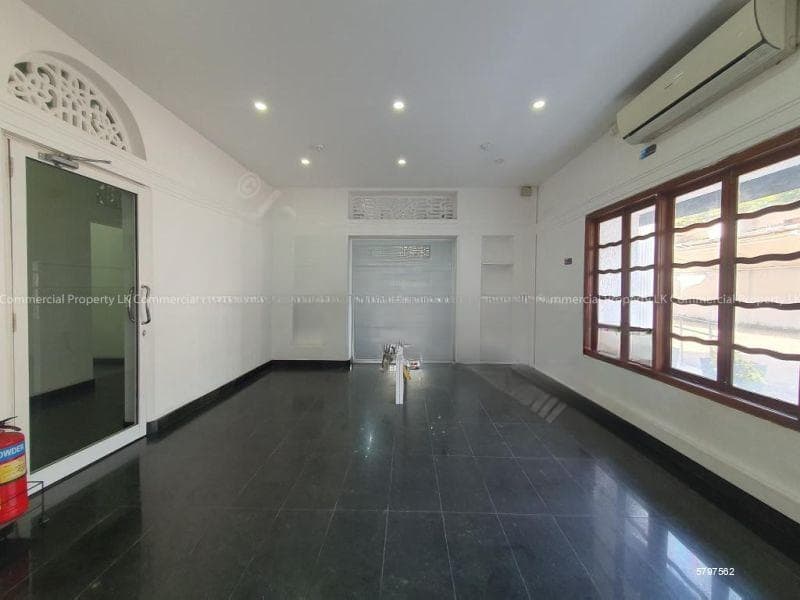 Solar Powered 15,000 Sqft Spacious Commercial House for Rent in Colombo 07