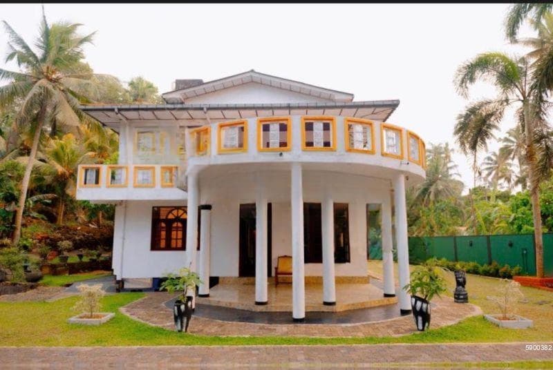 Luxury Beachside Villa for Rent in Bentota – Induruwa