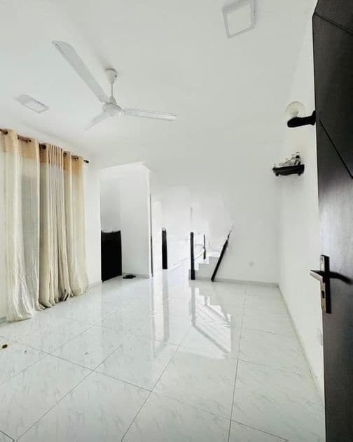 Luxury Apartment for Sale in Parakumba Place Wellawatta Colombo 06
