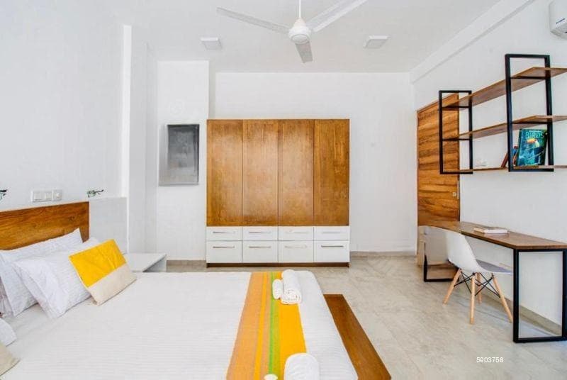 short term 3-Bedroom Apartment for Rent in Narahenpita, Colombo 5