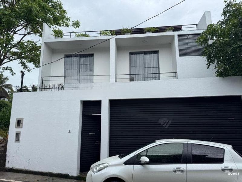 4BR 3-Storey House for Rent in Malabe | LKR 300,000 per Month (HS4773)