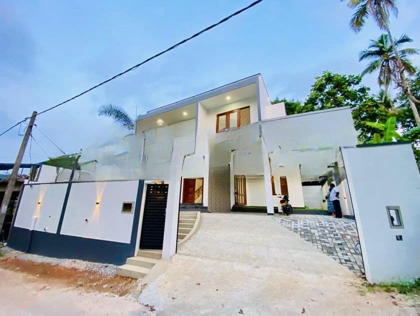 Luxury Box-Type Modern House for Sale – Talawathugoda / Hokandara Border