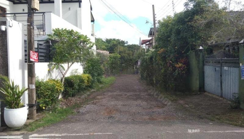 10 Perch Land for Sale in Pelawatta, S1943