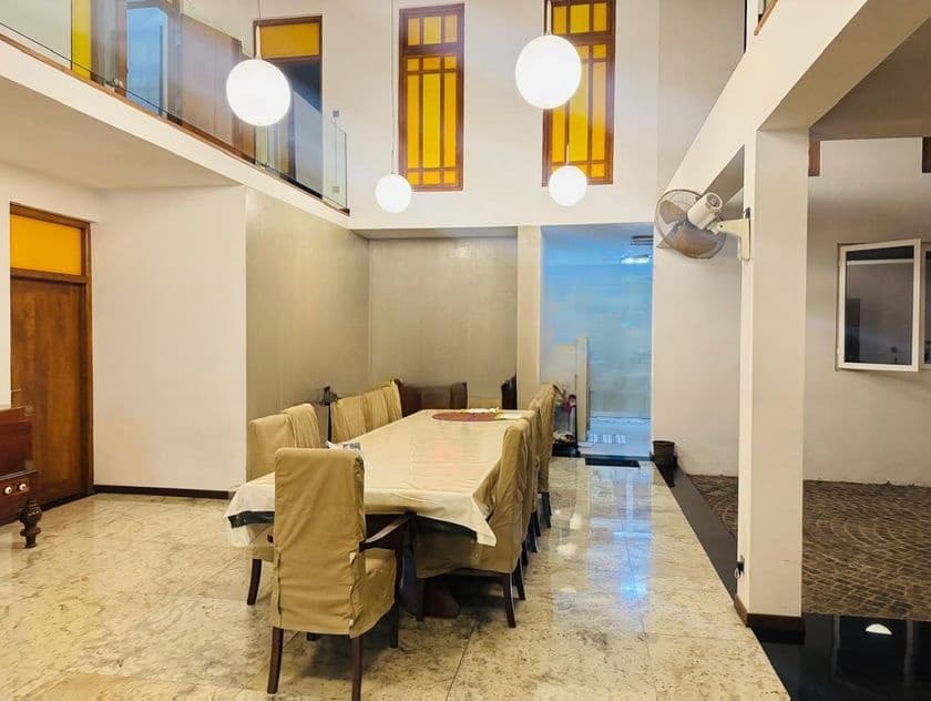 4 Bedroom Luxury Home for Sale – Thalawathugoda