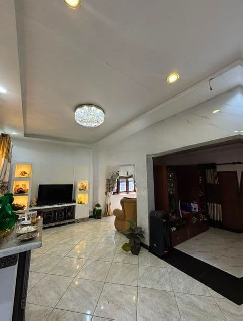 Modern House in a Prime Residential Location Piliyandala