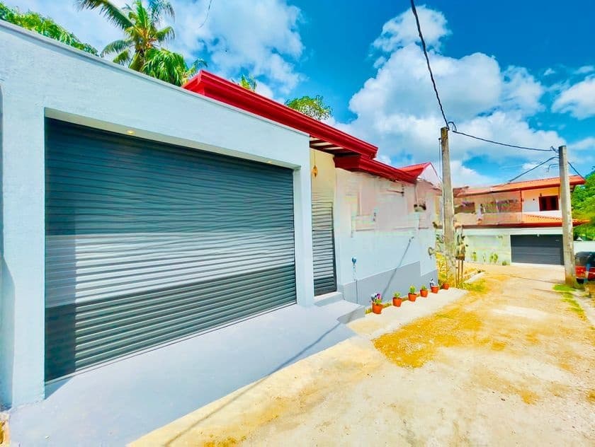 Brand New Valuable Quality Single Storey House For Sale In Kahathuduwa