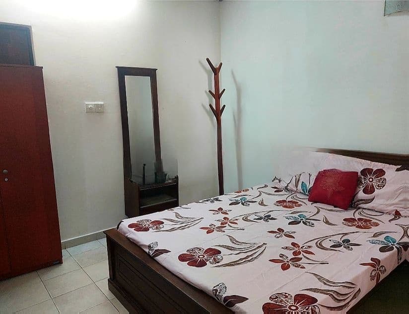 Room for Short Term Rental Colombo 6