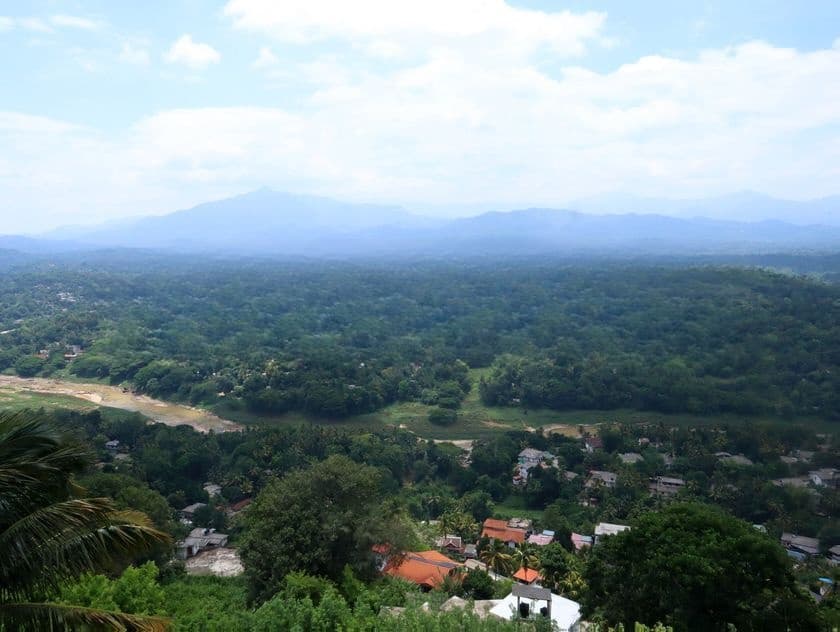 Panoramic Mahaweli River View Land for Sale in Kandy