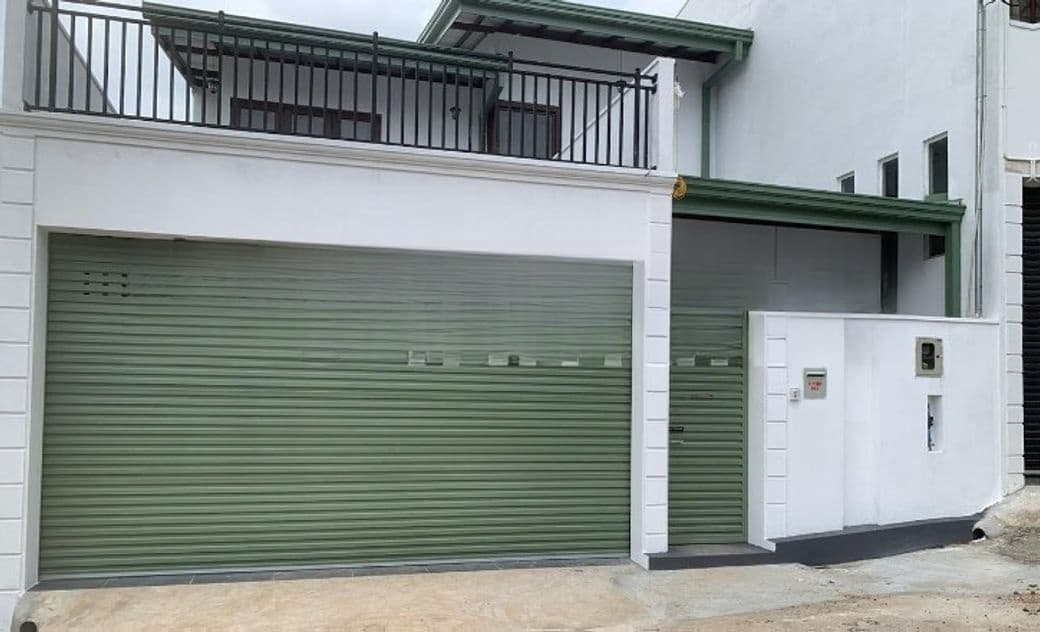 Luxury House for Sale in Athurugiriya