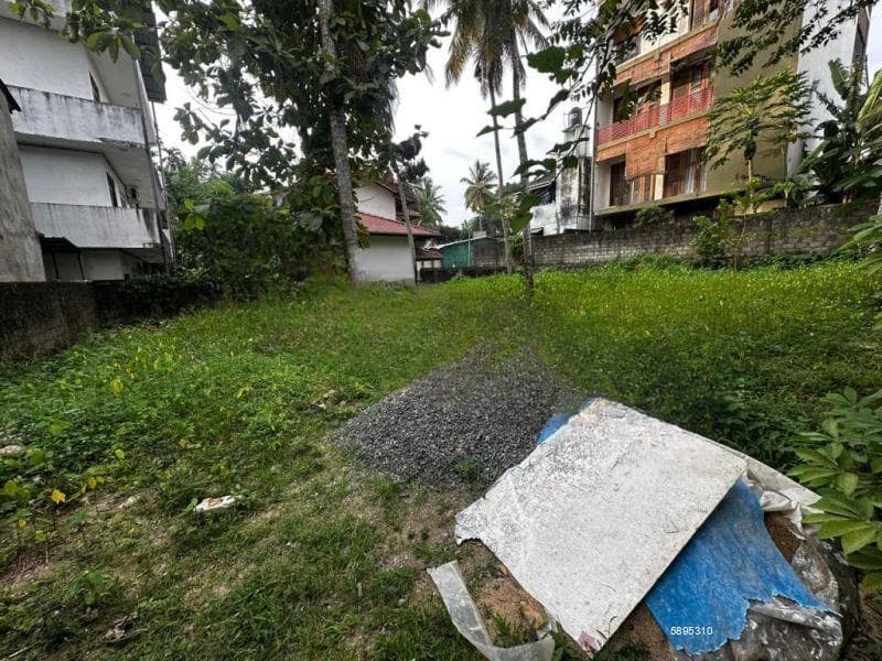Well Priced - Bare land for sale in Pothuarawa