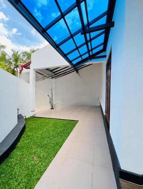 Brand New Super House Sale Battaramulla