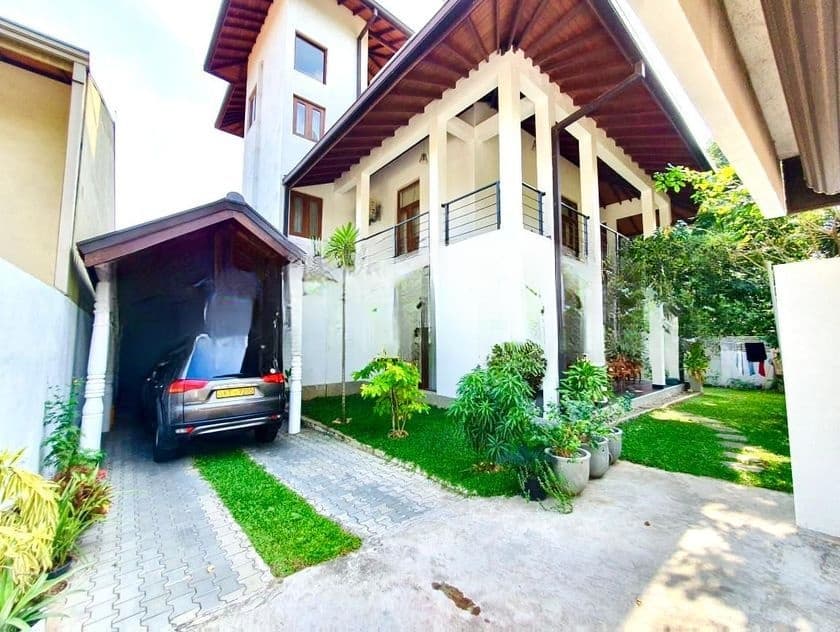 Architecturally Designed Modern Luxury Two Story House for Sale Nugegoda
