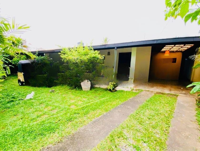 08 P Land Sale At Facing Salawa Rd, Nugegoda