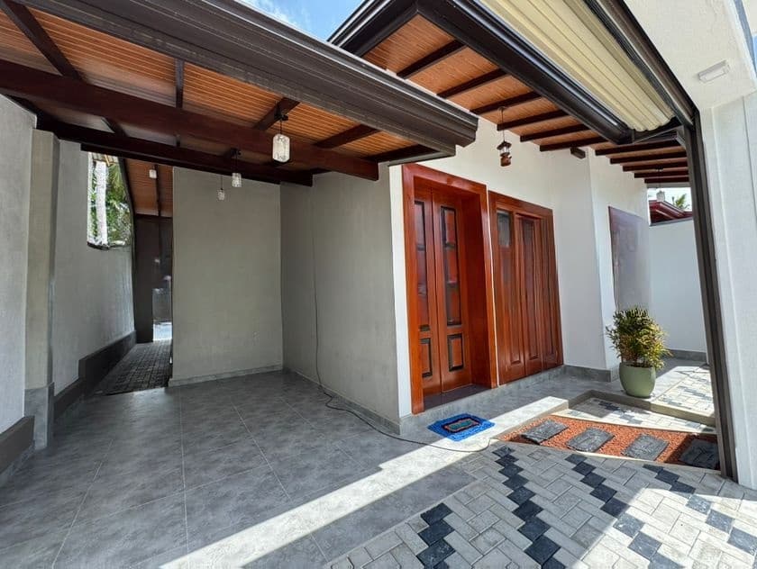 Brand New Single Story House for Sale in Moratuwa Piliyandala