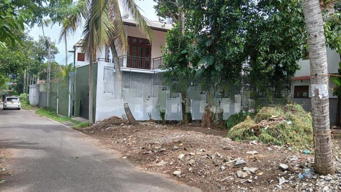Land for Sale in Neelammahara Road Thappawaththa Maharagama