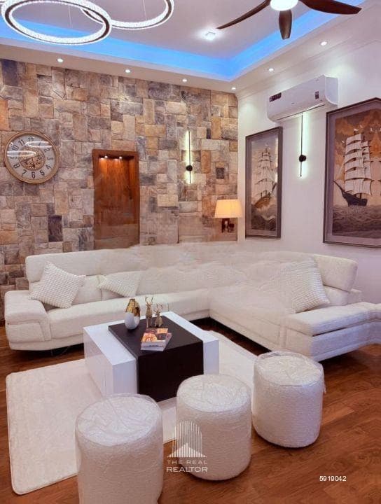 Brand New Luxury House for Sale at Pelawatte (HSSH129)