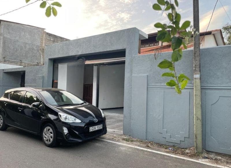 Delkanda - Nugegoda 02 Storied House on 17 Perches of Land for Sale