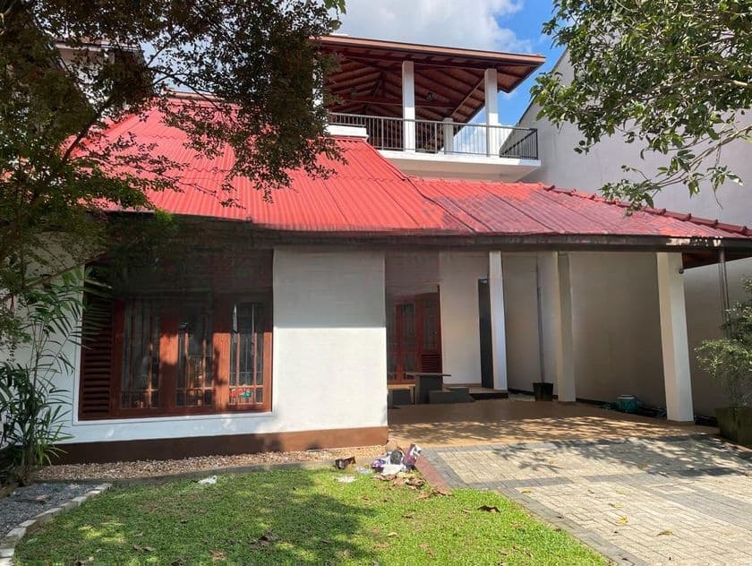 Almost Brand New Luxury 2 Story House For Sale In Battaramulla