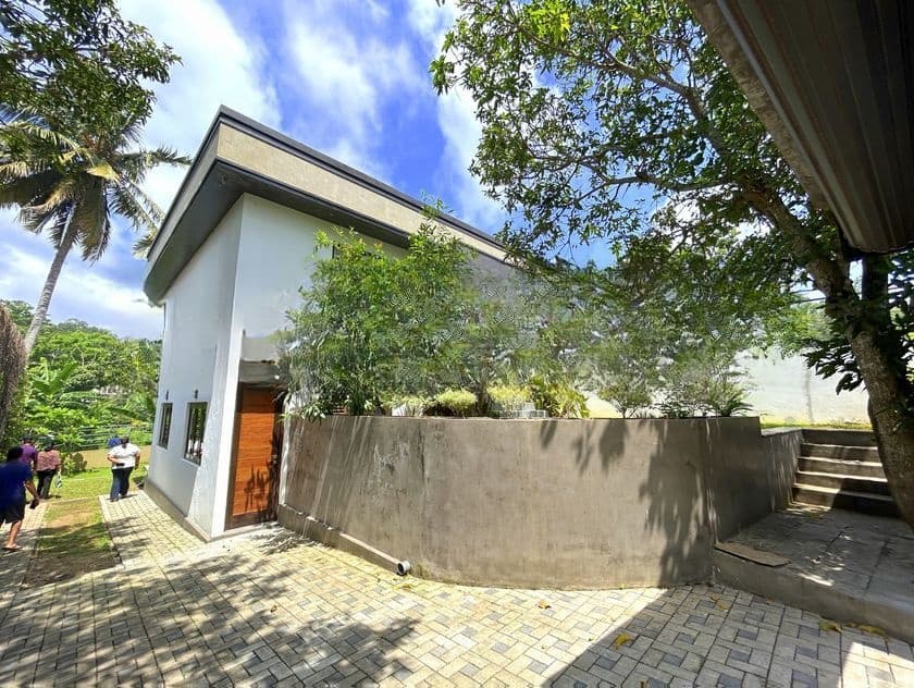 Brand-New House Facing Dampe Piliyandala Bus Rd