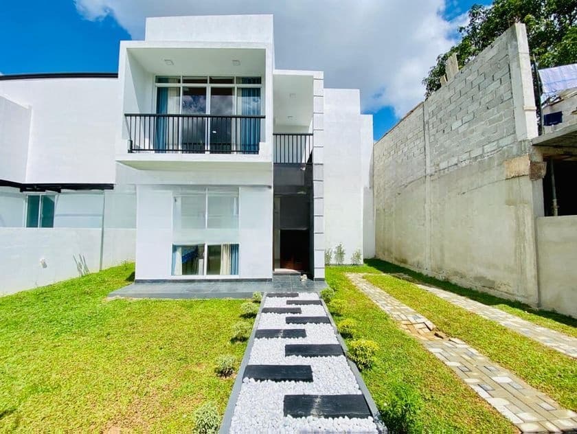 Brand New 2-Storey House for Sale – Athurugiriya Prime Residential Area