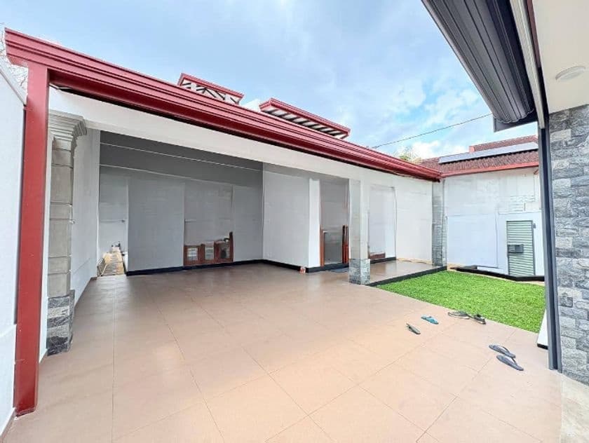 Brand New Beautiful Luxury 3 Storey House for Sale in Malabe