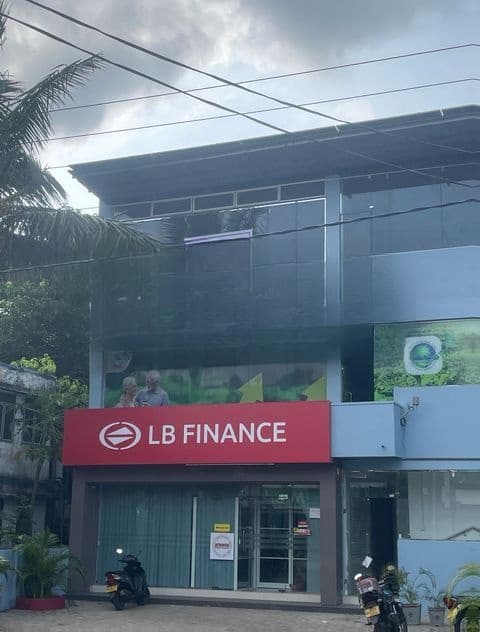 2nd Floor is ready for lease - Urumpirai Junction, Jaffna