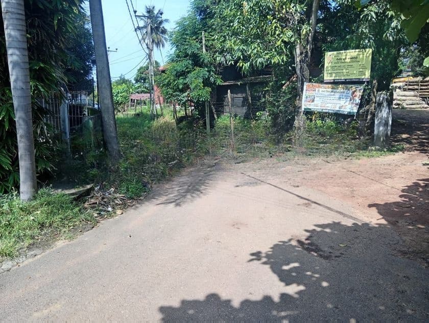 220 Perch Valuable Commercial Land for Sale in the Heart of Kadawatha