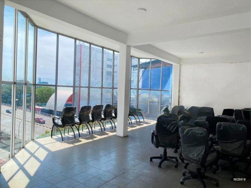 Building for rent in Dematagoda