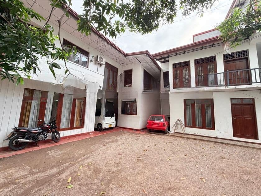 Nawala Prime Location Luxury Two Storey House for Rent