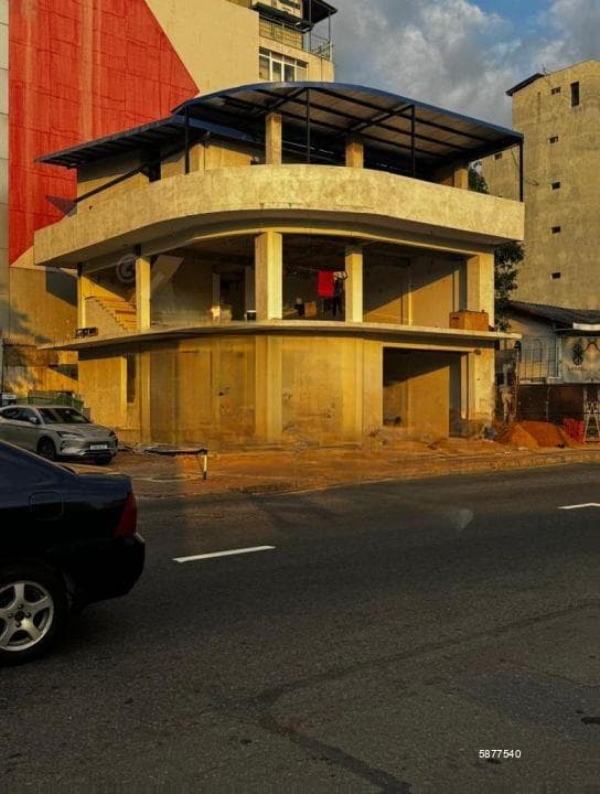 Show room space at Duplication road for immediate rent - Colombo 3