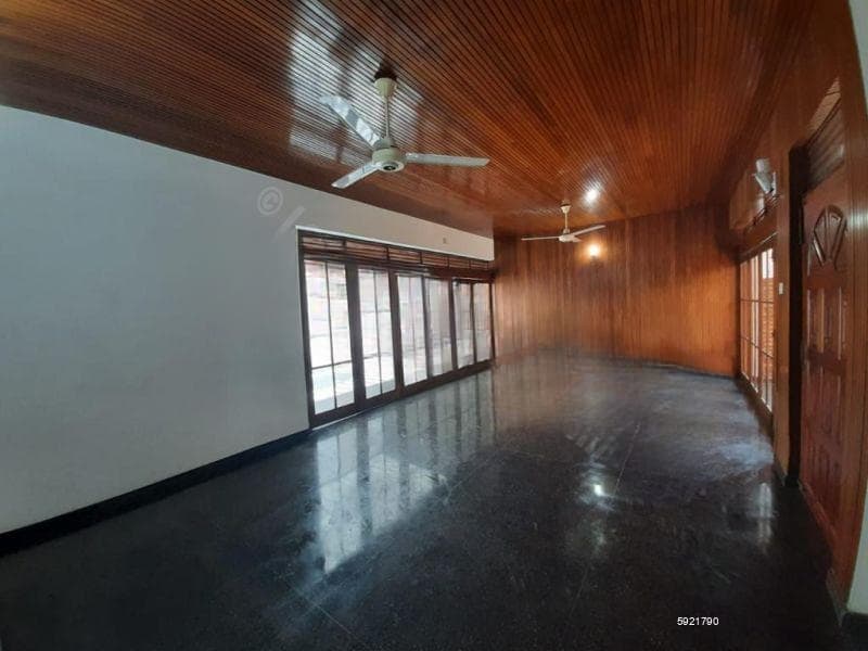 7 Bedroom House for Rent in Horton Place, Colombo 07