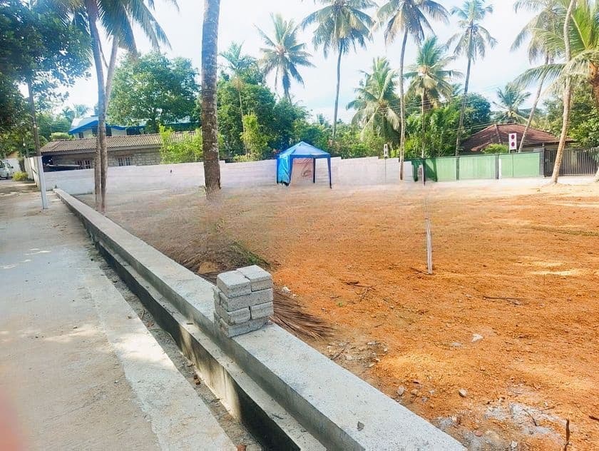 Homagama Walking Distance to 138 Land for Sale in Galawilawatte